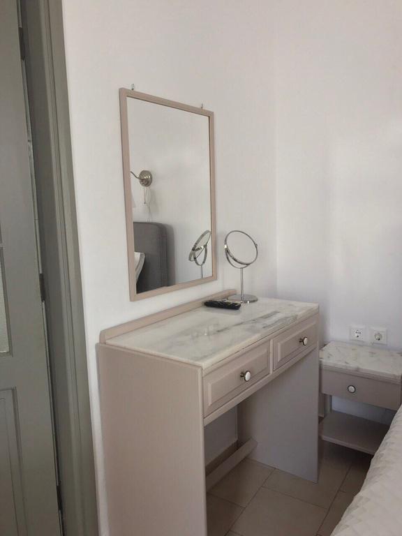 Milos Apartments 阿达玛斯 外观 照片